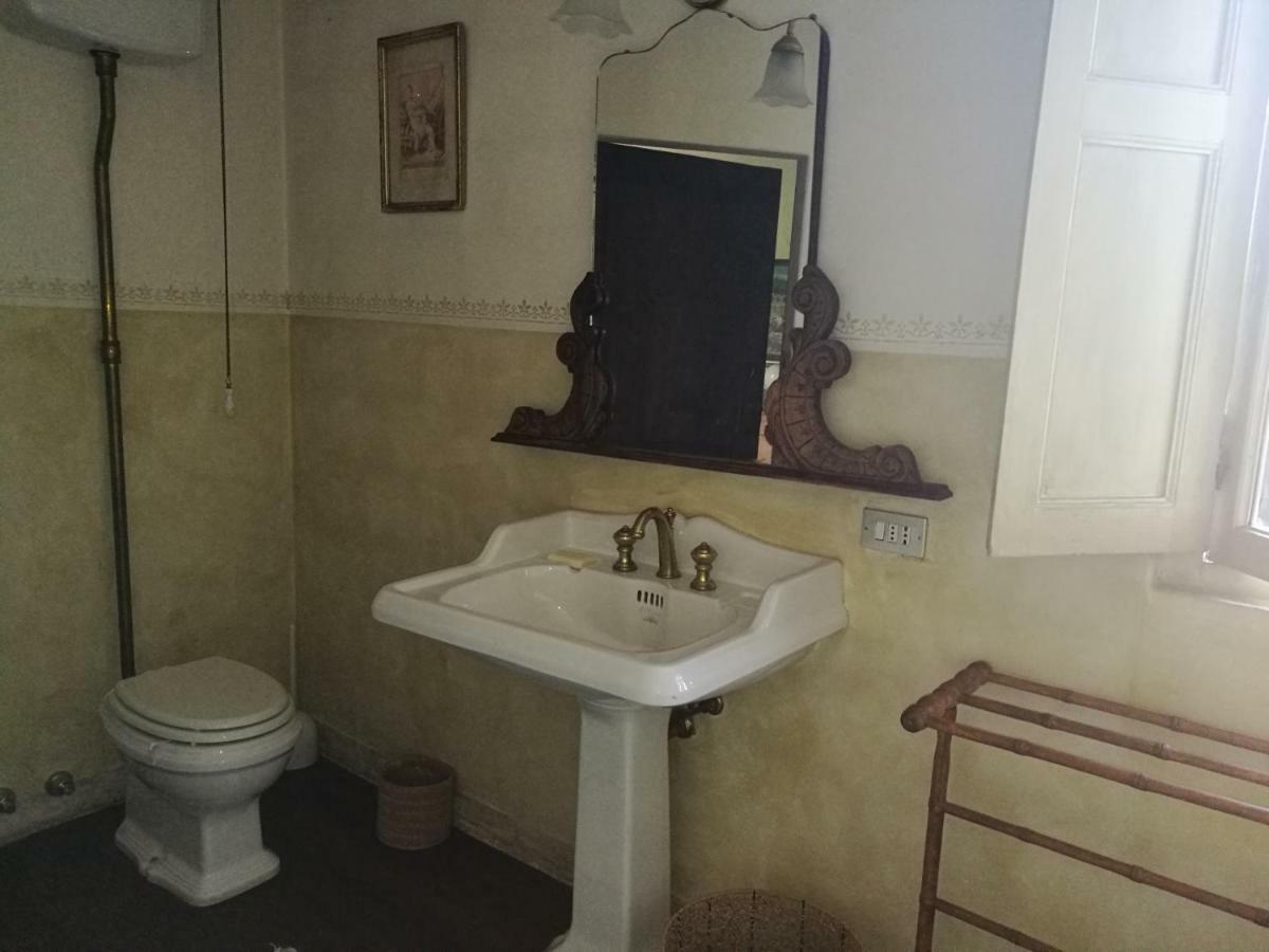 מלון Muzzano Antica Cascina Del Medico מראה חיצוני תמונה