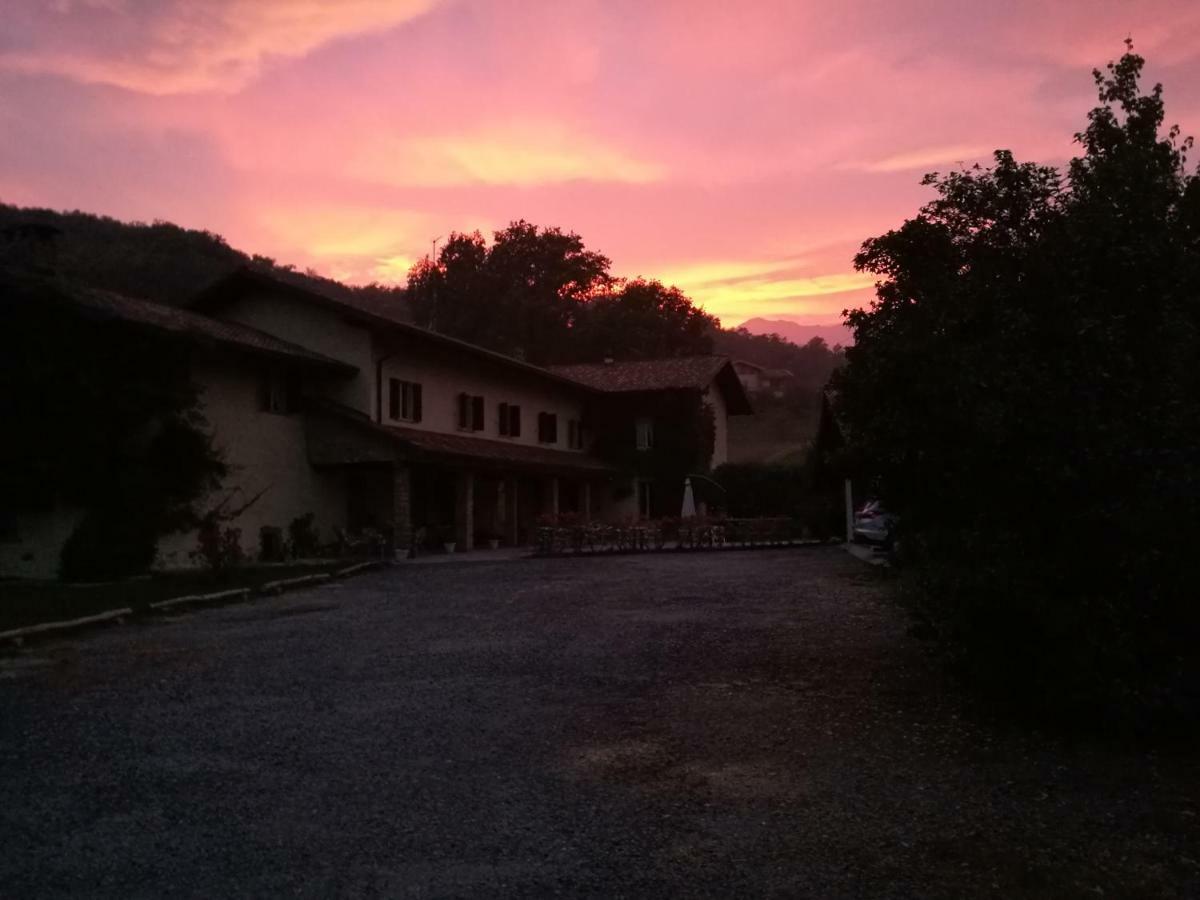מלון Muzzano Antica Cascina Del Medico מראה חיצוני תמונה